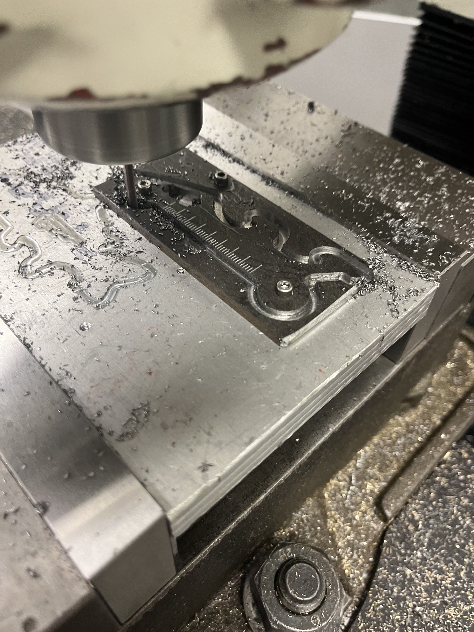 Profiling the tool on the mill