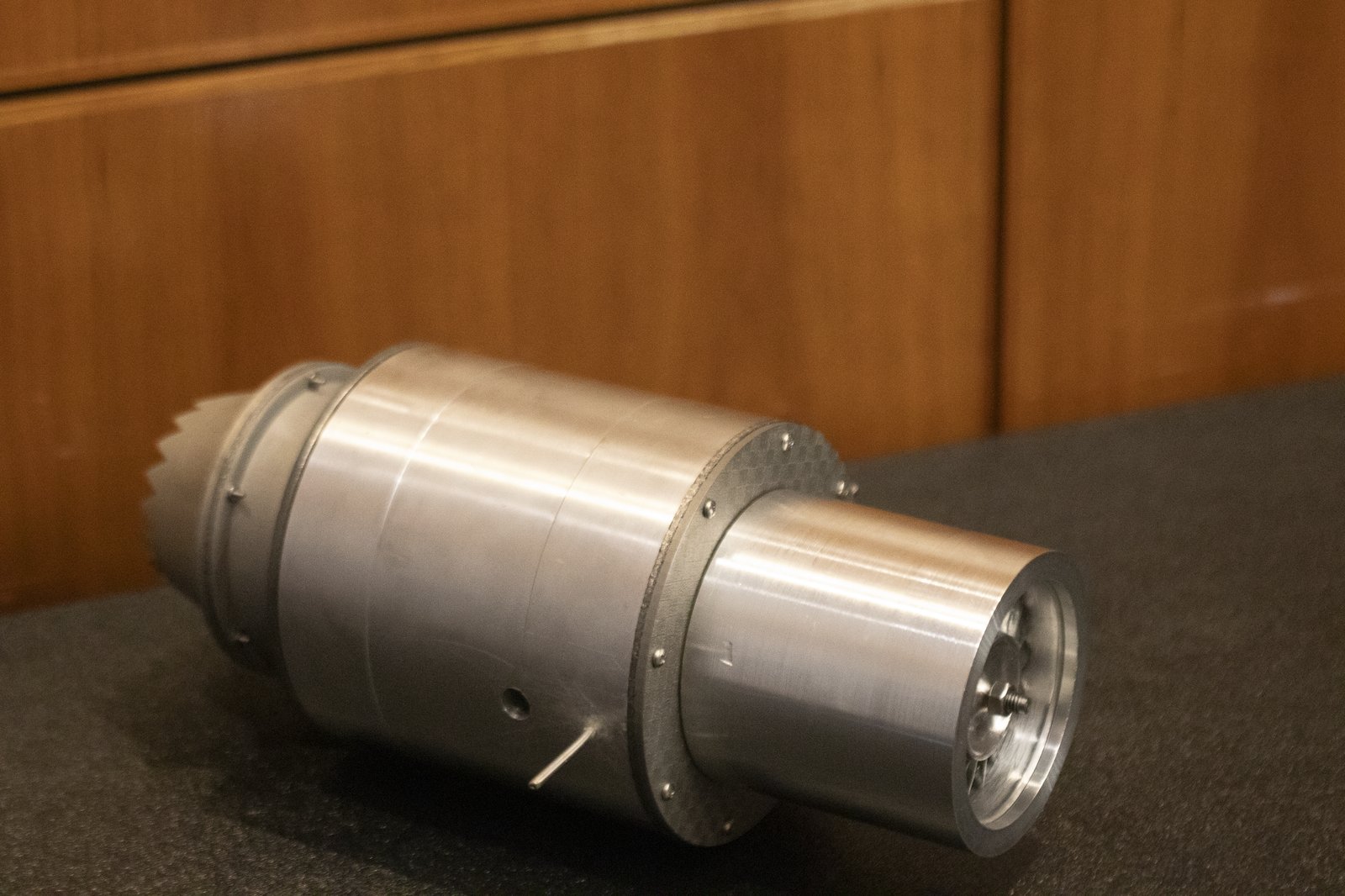 Turbine and nozzle end